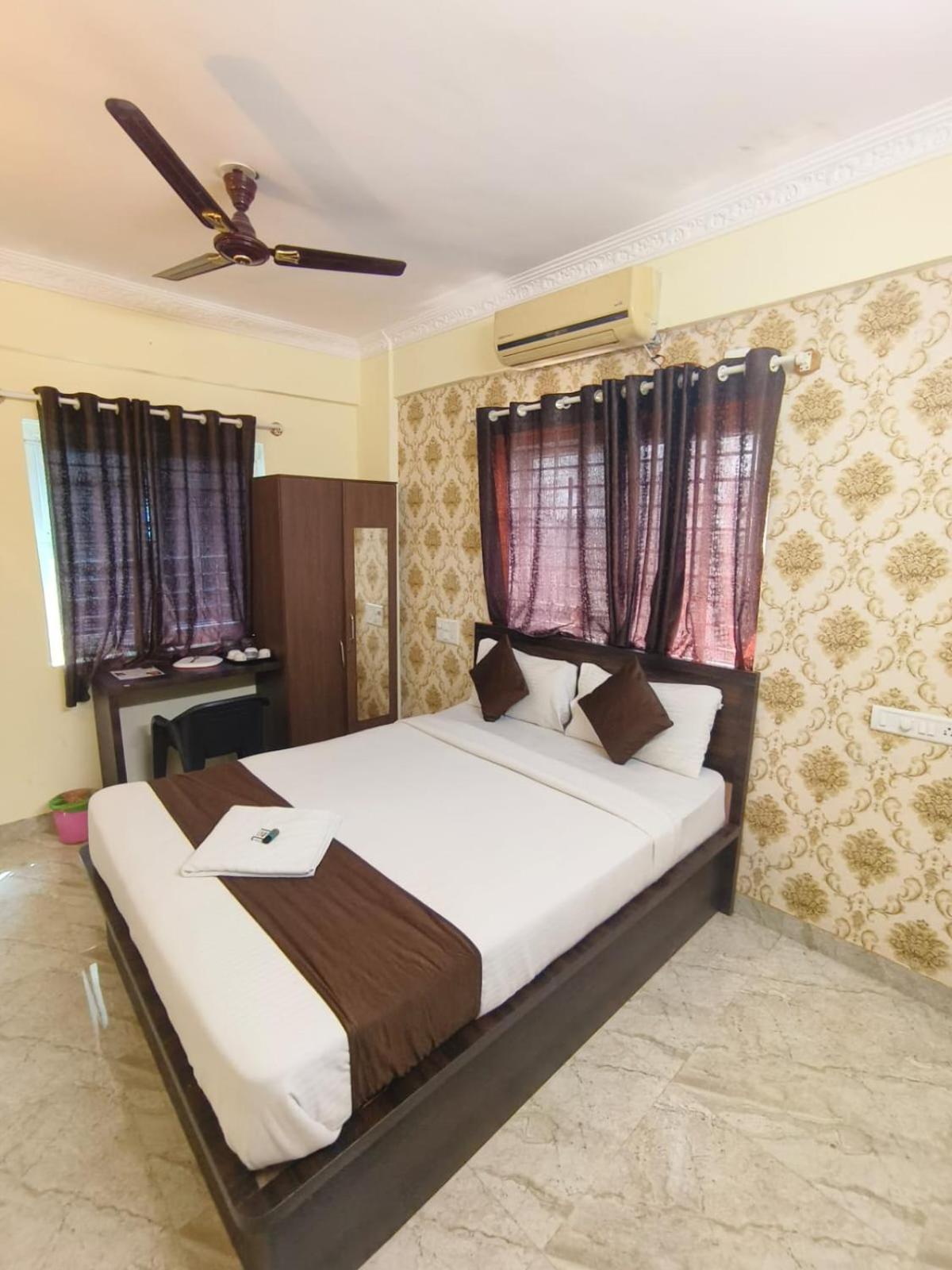 Hotel East Park Electronic City Kammasandra 客房 照片