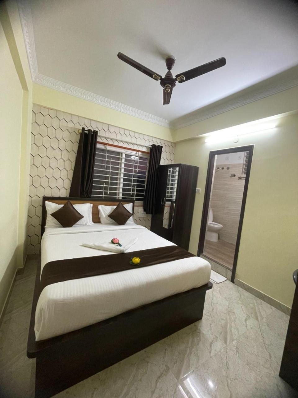 Hotel East Park Electronic City Kammasandra 客房 照片